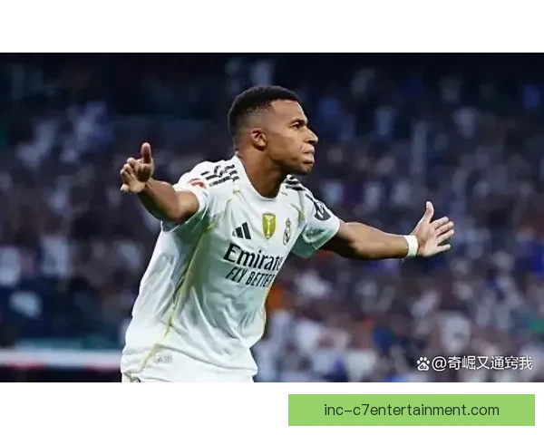 姆巴佩争议点球绝平纽卡斯尔引发球迷热议